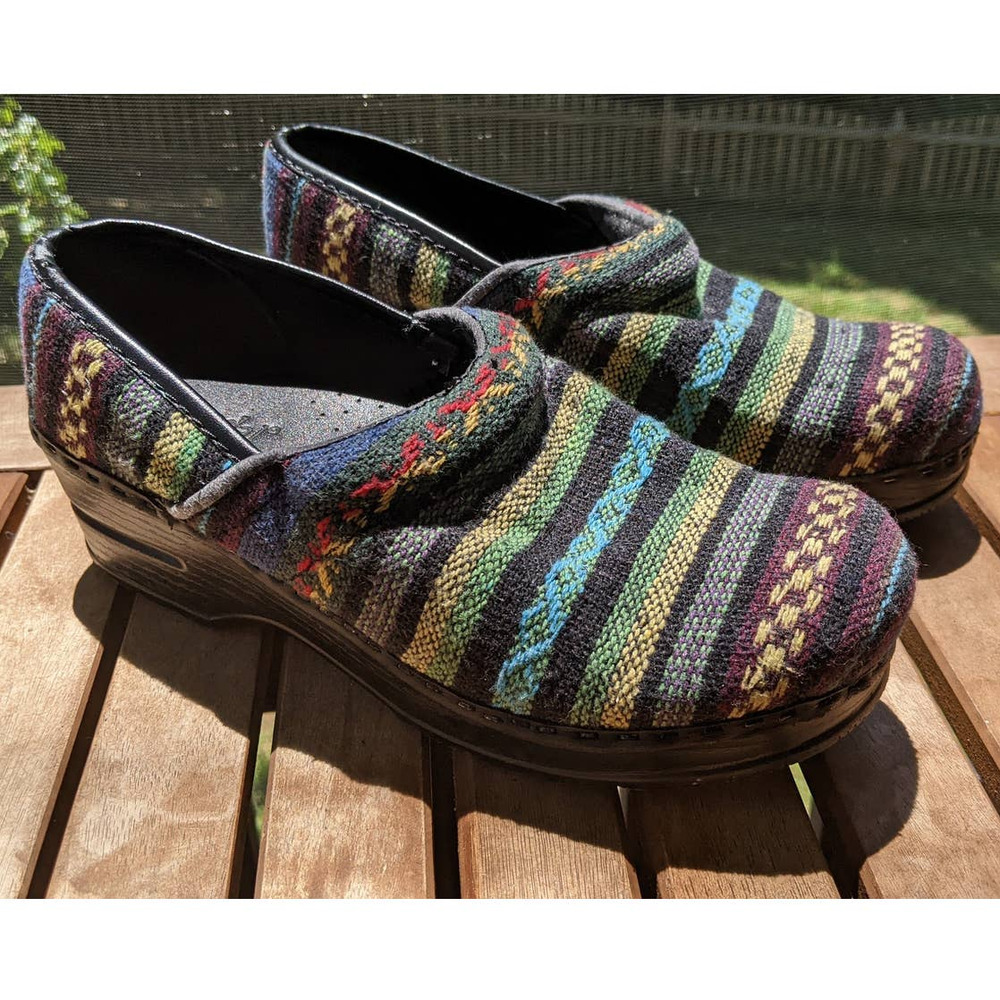 Bjorndal Women Clogs Ally Tribal Blanket Woven Fabric Striped Tapestry Size 7.5